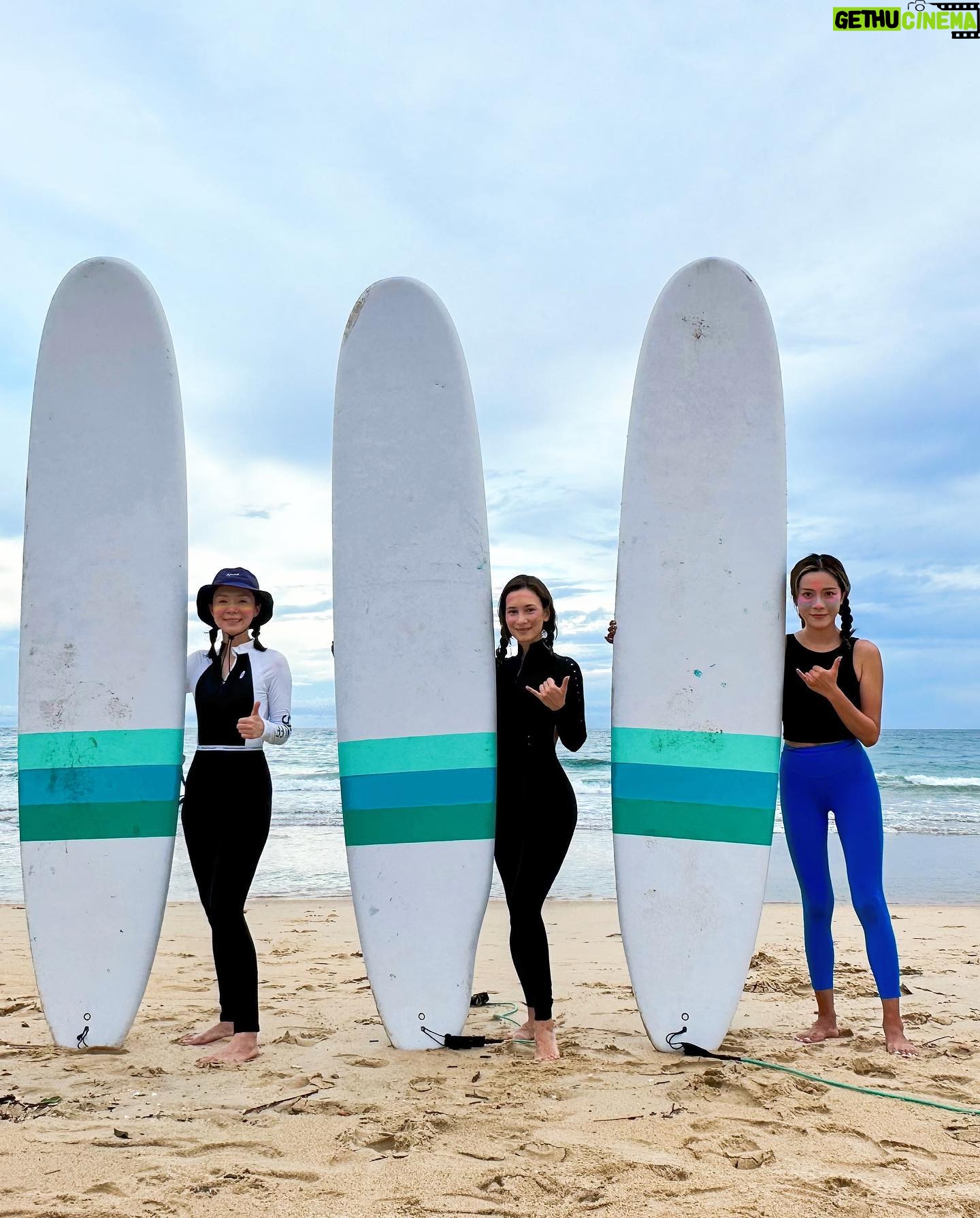 Celina Jade - 3.5K Likes - Never too late to learn something new! Glad someone told me to wear pants hehe #surfergirl