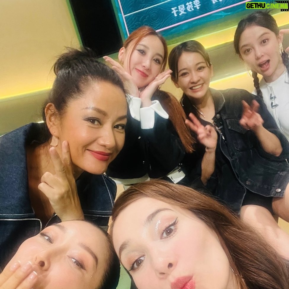 Celina Jade - 2.5K Likes - The journey, not the result, is the prize. I’m so glad 33 of us showed up together. Women from different walks of life, from different industries showing up to show themselves they too can do it and that age is just a number.