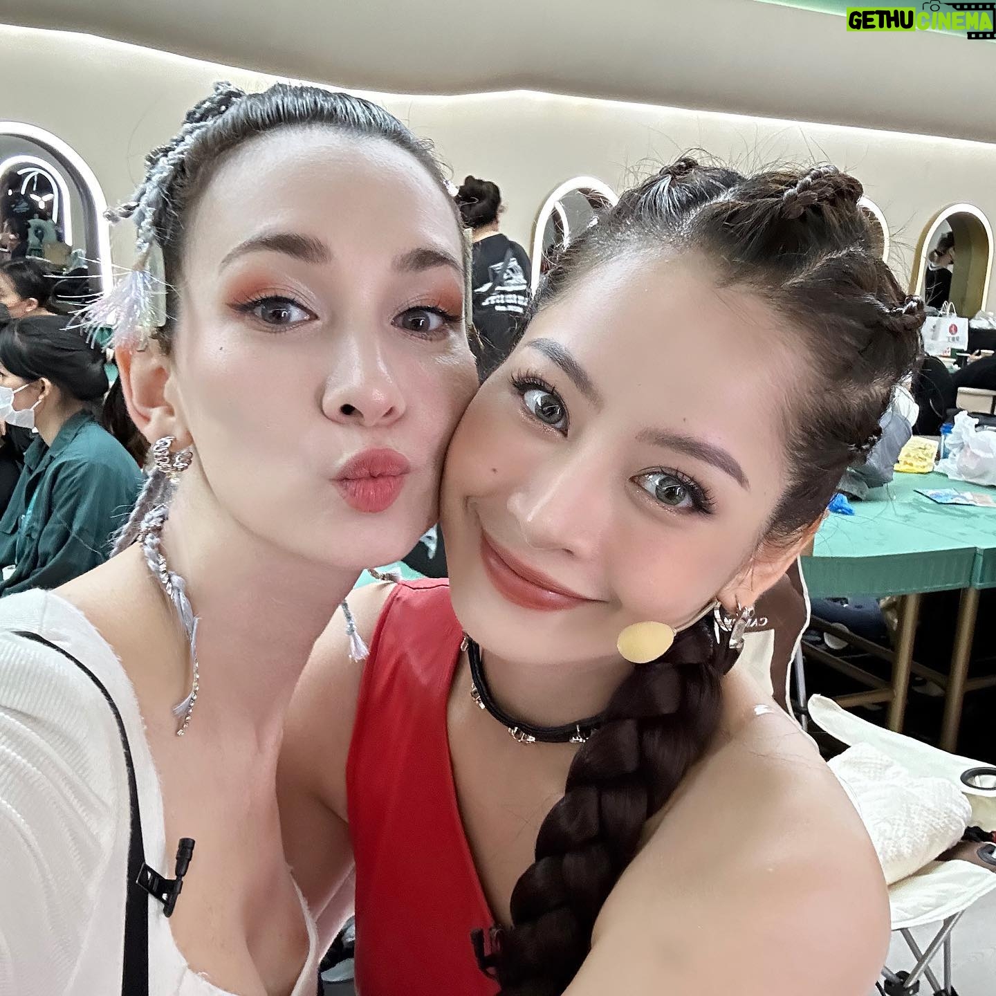 Celina Jade - 6.3K Likes - Never compare yourself to another, as there’s no better person at being you than you. To all the ladies: you are beautiful and perfect just the way you are!