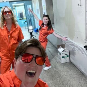 Celina Sinden Instagram - An incredible experience and a highlight of 2022 was working with these gorgeous women. @lynnsdelighted @its_triciablack 
It was an honour to be a part of this and to present the beautiful love story at the heart of it, with such a talented and fun team. It was a joy.

Jodi Arias: Bad behind Bars a “ripped from the headlines” film picks up Jodi Arias’ story once incarcerated at Estrella Jail, Arizona, after being arrested for the brutal murder of her boyfriend Travis Alexander. While awaiting trial she befriends two inmates Donovan and Tracy…

Bad behind bars airs 21st of January on @lifetimetv 
Directed by Rama Rau 
D.O.P @everittlock 
Produced by @cineflixmedia
Costumes @uncuffedleather 
Sound @jcutproductionsound