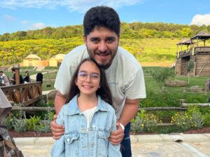 Cemre Demircan Instagram - Kuruluş Osman ailesi olarak 4.sezona veda ettik…Üzerimde emeği olan,birlikte çalıştığım fotoğrafta olan olmayan herkese sonsuz Teşekkürler…Harika bir ekiple çok güzel anılarla  bir sezonu daha geride bıraktık…💕💕💕
@kurulusosman @bozdagfilm @mehmetbozdag @aslizeyneppekerbozdag @kadirilter @fatmanurgüldalı @aliozansalkım @_ahmet_yilmazz @demarke @vicabon @dodokido