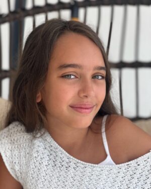 Cemre Demircan Instagram - 🥰🥰 
@layla_sirin_ajans 

#kurulusosman #fatmahatun #cocukoyuncu #laylaşirinajansizmir
