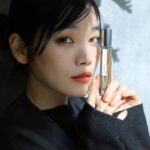 Cent Chihiro Chittiii Instagram - THREE初のフレグランス ESSENTIAL SCENTSの POPUPへ。 石、花、木、果実、種 100パーセント精油で作られた 自然の香りに心地よく包まれて 魂にエネルギーをもらえる感じが しました。すきです。 「ESSENTIAL SCENTS GARDEN」11/20までZeroBase表参道で 開催中。 @threecosmetics #エッセンシャルセンツ #フレグランス #PR