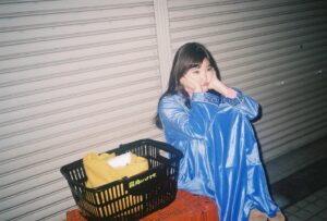 Cent Chihiro Chittiii Instagram - 私さん、またひとつ歳を重ねました
思い出話が増えれば振り返る事もあるけど
年々自分の人生がより好きになるのです。
生きてれば良き事もあれば悲しいことに
出くわす事もあるわけで、全部が私。なわけで
らぶでぴーすふるにエネルギーいっぱいに
なんだってわたしの生きた証として味わって
ゆくのです。と今日からも胸をたたいて
生きていきたい。
毎年おめでとうと言ってくれるひとが
こんなにもいる人生に感謝して
もーーーっと自分を愛して
色んな形で表現していきたいと
思う人生です。

いつもありがとうございます✫𐦂
いっぱい生きよー！！！！！！！！