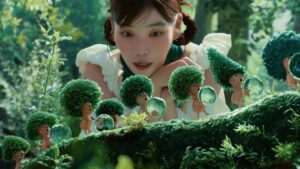 Cent Chihiro Chittiii Instagram - 『い･ろ･は･す森と水とみんなの未来篇』
4月1日から始まります🌳

かわいい森ちゃんたちと出会っています☺︎︎☺︎

@ilohas_jp 

い･ろ･は･す 水源保全プロジェクトでは
日本各地の美しい水源の森を守る活動に寄付し
未来の美しい水をはぐくむことをサポートしています🌿
い･ろ･は･すを飲むと日本の美しい水源の森を守る活動に
繋がってさらにはみんなの未来の水をはぐくむことに
繋がるなんてはっぴーなことなのだと嬉しくなりました☺︎

hairmake: @megumikuji_luckhair 
styling: @koromoishigaya1225