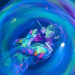 Cent Chihiro Chittiii Instagram - "Unknown Possibilities" at 恵比寿LIQUIDROOM はじめてのワンマンライブ 全てに心も身体も踊り とてつもなく楽しかったです。 とてつもなく嬉しかったです。 私のお部屋へようこそという 気持ちで愛いっぱいに届けさせて もらいました。来てくれたあなた ありがとうございました☺︎ 目の前にいる大好きな人たちと 共有できる愛しい時間が 終わってほしくないと思う 大事な時間。刻み込んで 染み込ませて今日からも 生きてゆきます。 ツアー回るよ！会おうね！ photo: @rina_asukai 💄 @megumikuji_luckhair 👗 @koromoishigaya1225