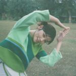 Cent Chihiro Chittiii Instagram - い•ろ•は•す🍃🐛 ぽっぷな振り付けをつけてくれたのは ぱわーぱふぼーいずのKANさん🕺 これを踊るとなんだかはっぴーになっちゃう CMみつけたら一緒に踊ってみてっ hairmake: @megumikuji_luckhair styling: @koromoishigaya1225 choreography: @o_kan25_1