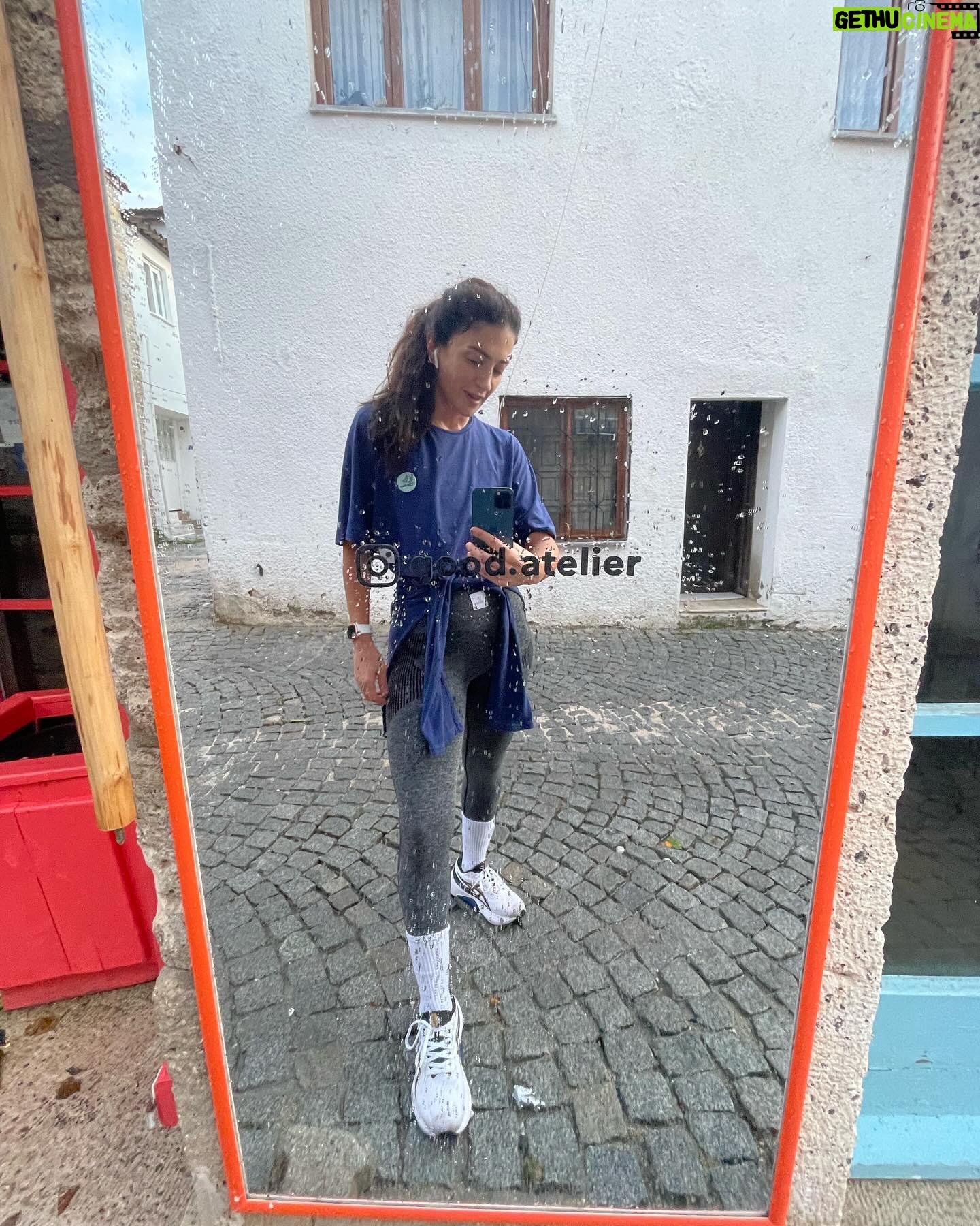 Ceren Benderlioğlu Instagram - Geçen haftadan anı defteri … sondaki fotoda 14 sene sonra ani bir kararla manası bende bir iz geldi ….