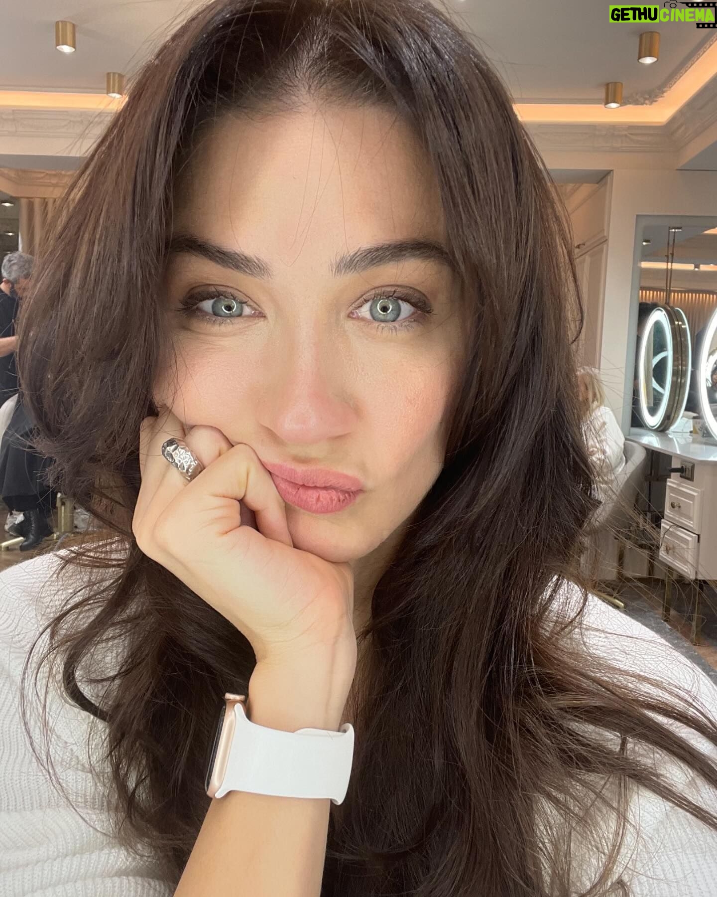 Ceren Benderlioğlu Instagram - @huseyinpolatofficial Candır 🎡💕✨ bana özel bir dokunuş ile havama hava kattı ⚡️💫⭐️💇♀️