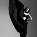 Ceren Benderlioğlu Instagram - Aralık @retouchmagist Styling @cihan.nacar 📸 @ferdademir_ 📹 @unalavcii Saç @sabitakkaya Makyaj @pelinpehlivanogluu Stüdyo @nixas.communications @meji.istanbul