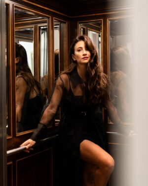 Ceren Benderlioğlu Instagram - @tina_mesri  özlendiniz efendimmm 🪽🪶🍁