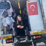 Ceren Benderlioğlu Instagram - Kafamda deli sorularla haftayı bitirdim sorular bana kalsın ama Kate nerede gerçekten merak ediyorum