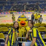 Ceren Benderlioğlu Instagram – FENERBAHÇE 💙💙💙💙 @yellowthecanaryfb @efsane23erkankaraca sonunda bu gece tanıştık gururumuzsun @fenerbahce