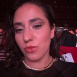Ceren Taşçı Instagram – Bir festival bitti💕Denizciğimiz ödül aldı.Gencecik kadınlarla, gencecik bir ekiple çalışmanın ve festivale ilk kez onlarla gelmenin mutluluğu var üzerimde…Bir de adana kokusu üstüme sindi gibi hissediyorum🤣