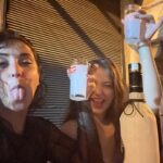 Ceren Taşçı Instagram – Bir festival bitti💕Denizciğimiz ödül aldı.Gencecik kadınlarla, gencecik bir ekiple çalışmanın ve festivale ilk kez onlarla gelmenin mutluluğu var üzerimde…Bir de adana kokusu üstüme sindi gibi hissediyorum🤣