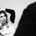 Ceren Taşçı Instagram – Ben bir hayale ortak oldum sonra o hayal benim de hayalim oldu.Bir oyun yapmak çok meşakkatli bir iş ama bir yandan da tüm zorluklarına rağmen bir o kadar keyifli ve öğretici.Bir sürü şey öğrenerek devam ediyorum hayatıma ve  bu oyunla beraber hayatıma katılan müthiş ekip arkadaşlarıma kocaman teşekkür etmek istiyorum; inatla,sevgi ve saygıyla bir arada olmaya ve üretmeye devam ettiğiniz için.İyi ki❤️
Biz @parlakfikirleroyun ile ;
22 Mart 20.30’da @sestiyatrosu 
23 Mart 20.30’da @alankadikoy ‘de olacağız.
KÜNYE:
Yazar: Eric COBLE
Çevirmen: Buket GÜLBEYAZ
Yönetmen: Buket GÜLBEYAZ
Dekor ve Kostüm Tasarımı: Ahsen Nur YAMAN
Işık Tasarımı: Osman AKTAN
Hareket Düzeni: Fethi Arda ERGÜL
Efekt Tasarımı: Metin KÜÇÜKYILMAZ
Yardımcı Yönetmen: Onur DEMİRCAN
Reji Asistanı, Sahne Amiri: İlayda ŞALLI
Yapım Asistanı: Atakan UYANIK
Prova Fotografçısı: Ceyda ASLAN
Afiş Fotoğrafçısı: Nilay EREN
Concept Tasarımcısı: Mürsel GÜVEN Yapımcılar: Flanör Yapım, Platz Project Yürütücü Yapımcı: No Yapım
Oyuncular: Ceren Taşçı, Ünal Yeter, Dila Yağcı, Kiraz Tosun, Uğur Baran
@bonobotiyatro @platzproject @flanoryapim @noyapim
Bazı notlar: 
Buket @buketgulbeyaz seni zekanı,zerafetini,insanlığını çok seviyorum❤️
Uğur @ugurbrnn ve Dila @dilayagci ne çektik be ama hep destektiniz sağolun☺️
Ünal @unalyeter yeni geldin herkese kendini sevdirdin benden daha çok sevecekler seni sinirim bozuluyor
Kiraz @kkiraztosun güzel enerjinle hoş geldin💕
Onur başgan @onordomorcon yanan beynimizi marş beyin tamirine beraber götürelim, emeklerinin tarifi yok❤️
Bütün fotoğrafları çekip sadece yansıması görülen canım asistanımız @salliilayda iyi ki varsın❤️
Ve arkada deli gibi koşturan bütün ekip,bize inanan yapımcılarımız iyi ki varsınız hepiniz🌹
#parlakfikirler #tiyatro #sestiyatrosu #alankadıköy