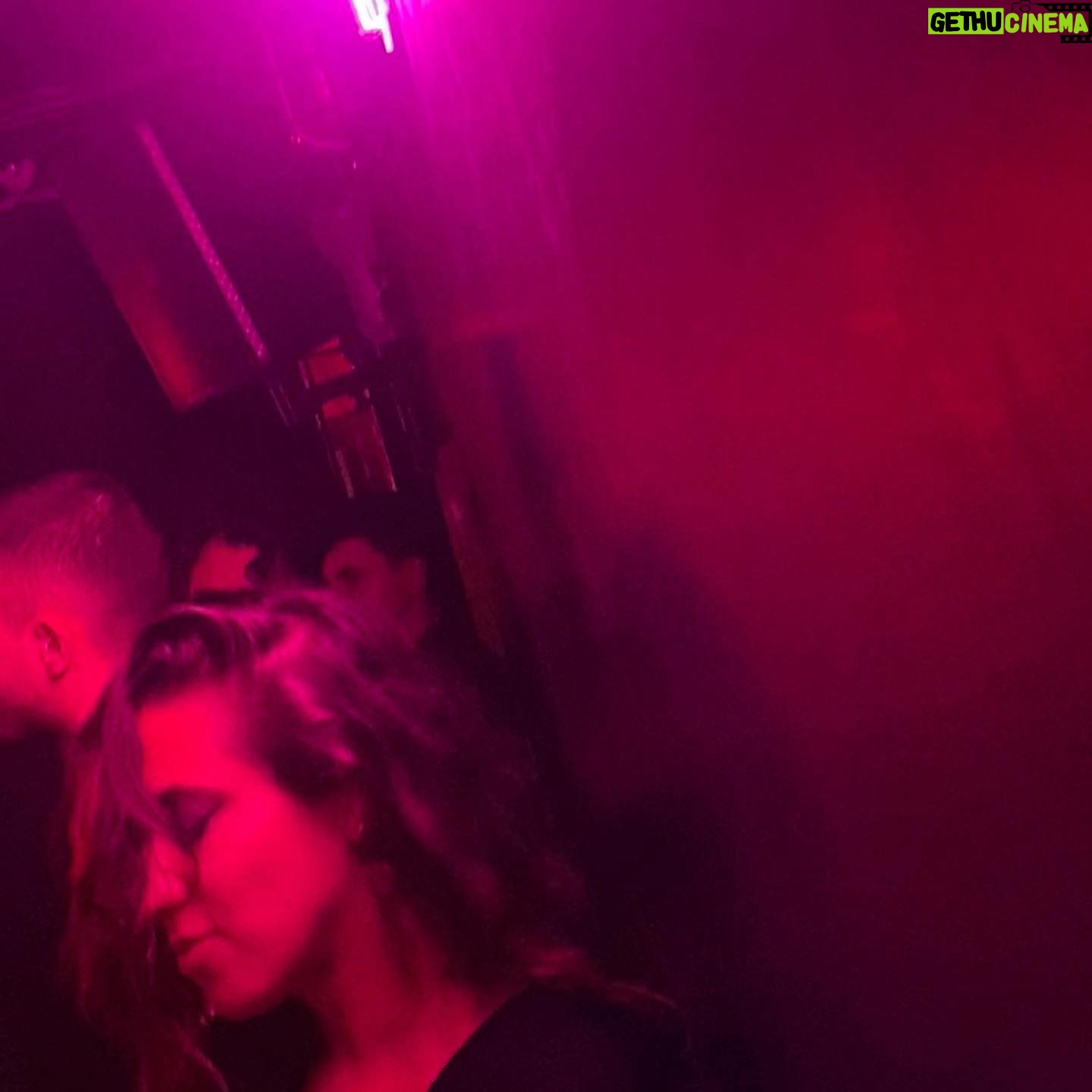Ceren Taşçı Instagram - Dance with my insomnia again 💀 📸 @fethiarda