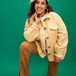 Ceren Taşçı Instagram - New week new style! @lcwaikiki ile yepyeni bir hafta yine birbirinden şık parçalar hem de her bedene uygun! Koleksiyonumuzu merak edenler #lcwaikiki nin sitesine girebilir ve online olarak kolaylıkla alışveriş yapabilirler. #plussize #büyükbeden #herbedendemoda #herbedendeşıklık #herbedendegüzellik