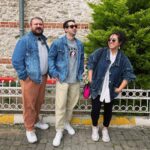 Ceren Taşçı Instagram - Arkadaşlar umarım bir tek benim güldüğüm bir oyun yapmıyoruzdur?🤣❤️ Yakında ➡️ @germinaltiyatro
