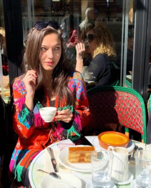 Ceren Yılmaz Instagram - to travel is to live 🧡 missing #paris