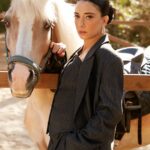 Ceren Yalazoğlu Karakoç Instagram – Her çekimin hikayesi başka; enerjisi, kurgusu, dinamikleri… ‘’Olduğu gibi’’ kavramını kullanmak son zamanlarda daha zor bir hale gelse de Ceren için bunu rahatça söyleyebiliyoruz. Sosyal medyanın manipülasyonu, insanların kendini daha farklı gösterme çabası ve sahip olunanın aksine sergilenen davranışlar… Her birine meydan okuyor. İçinden geldiği gibi, “ama” kelimesine ihtiyaç duymadan hayatını şekillendiriyor. Hedefine giden yolları kısaltmadan, alternatif güzergahlara sapmadan dik bir duruş sergiliyor. 

Ceren Karakoç’un yer aldığı ALL Kasım 2023 sayısı çıktı! 

Yayın Direktörü: @meltemaydin_ofc
Genel Yayın Yönetmeni ve Röportaj: @salihdevrim
Video: @baristasd 
Fotoğraf: @biemre
Moda Editörü: @cerenalist
Saç: @volkanbayarr 
Makyaj: @hidayetkorkmaz_
Fotoğraf asistanı: @samet0sahin
Moda editörü ekibi: @iremakadam , @dilaraaasayarr , @c.cerenkara @pinaatunuslu 
PR: @zeypr 

#işbirliği