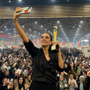 Ceren Yalazoğlu Karakoç Instagram - Lyon dump! 💥 
Beni yalnız bırakmadığınız için teşekkür ederim🤍