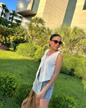 Ceren Yalazoğlu Karakoç Instagram - 🌻