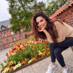 Cevahir Turan Instagram - Danimarka’nın küçük bir şehri Roskilde ☺️ #roskilde #denmark