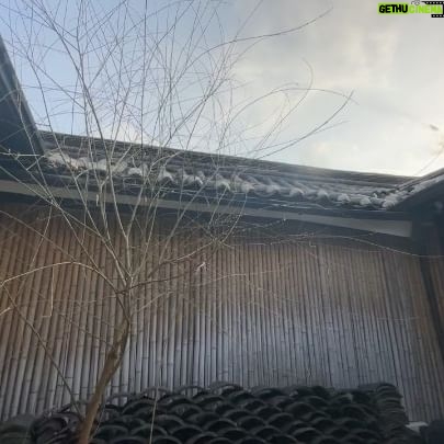 Cha Hee Instagram - 5번째사진 판에 물자국 외로운 어떤 아저씨같았음...