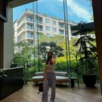 Cha Joo-young Instagram - literally 졸고 있음..