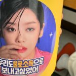 Cha Joo-young Instagram - ㅋㅋㅋㅋ 꾸꾸 삼총사 내가 못살아..ㅜ 이휴 사랑해 고마워 울애깅들 🫳🏻🫳🏻🫳🏻🥹💕 매번 받기만 해서 어쩌나요 team #원경 잘 먹고 마시고 힘내서 촬영해요 암튼 웃겨 자칭 #꾸꾸판개노답삼총사 🤷🏻‍♀️🤦🏻‍♀️😅 그르지 말고 이제라도 답을 찾아보꺄 ^^? 곰아워 🌸