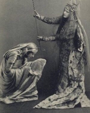 Chabeli Sastre González Instagram - Strega- L’uccelino azzurro