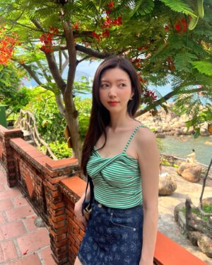 Chae Seo-jin Instagram - 여름 좋아해요😍

#nhatrang #vietnam #베트남 #가족여행