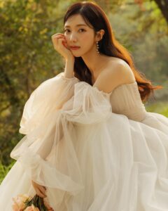 Actress Chae Seo-jin HD Instagram Photos and Wallpapers May 2024