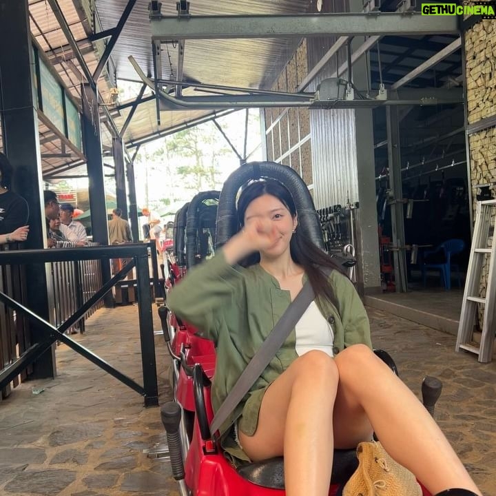 Chae Seo-jin - 3.7K Likes - 달랏은 나트랑 보다 훨씬 시원한 매력이🙂