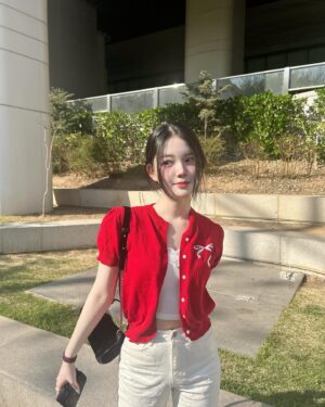 Chae Soo-ah Instagram - #광고 레터프롬문 신상과 함께하는 봄<3♥