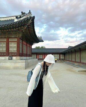 Chae Soo-ah Instagram - 날씨 좋은 요즘🤍

#Gift from @jwpei_official
가방 15% 할인코드 - KR24sua