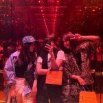 Chae Jung-an Instagram - 오늘의 굉대승천!! 사랑하는 친구들일까? 아님… 가방일까?🤣