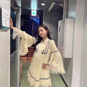 Chaewon Instagram - 어제 2부🌼🐣