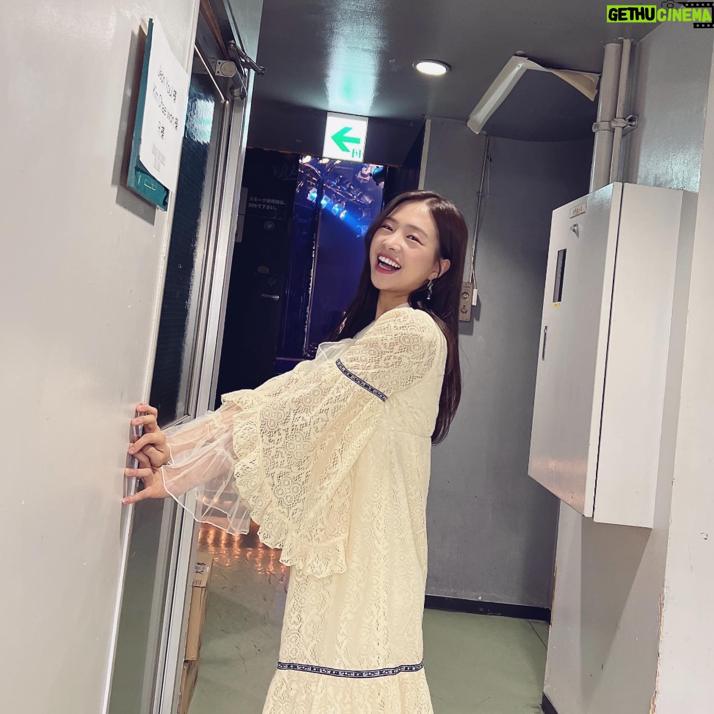 Chaewon - 4.1K Likes - ģ“ģ 2ė¶š¼š£