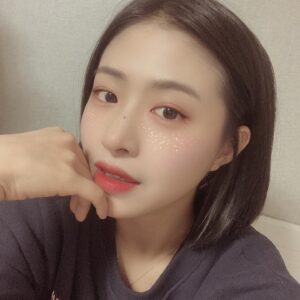 Chaewon Instagram - 집에서😚