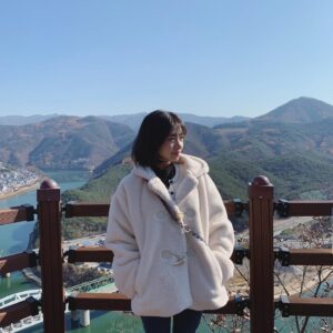 Chaewon Instagram - 예전사진 올리깅😉