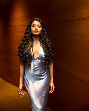 Chaitra Achar Instagram - Date night?

PC: @avinashmurthy 
MU & Styling: @chandana_nambiyana 
Location: @conradbengaluru #MIKUSU