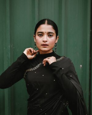 Chaitra Achar Instagram - Black can never go wrong…🤭

Styling: @beingstyl 
Styling Team : @meghakrishna.k, @nikithakrofficial