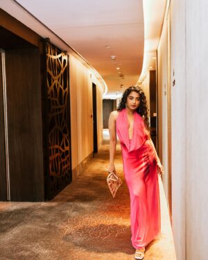 Chaitra Achar Instagram - We’ll shoot in the same corridor 13 different ways, and you’ll never recognise it😛🤭