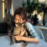 Chaleeda Gilbert Instagram - He’s such a sweetie when he’s not attacking😭🤍