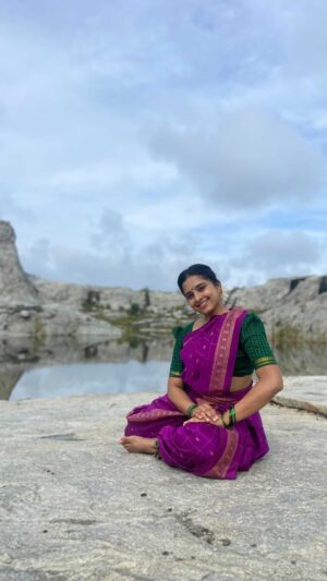 Chandana Ananthakrishna Instagram - ಎಲ್ಲೆಲ್ಲೂ ಕಾಂತಾರದ್ದೆ ಸದ್ದು, ಪದಗಳಲ್ಲಿ ವರ್ಣಿಸಲಾಗಲು ಅಸಾಧ್ಯವಾದಾಗ…

Vc : @_raaghava
@raghavstudios