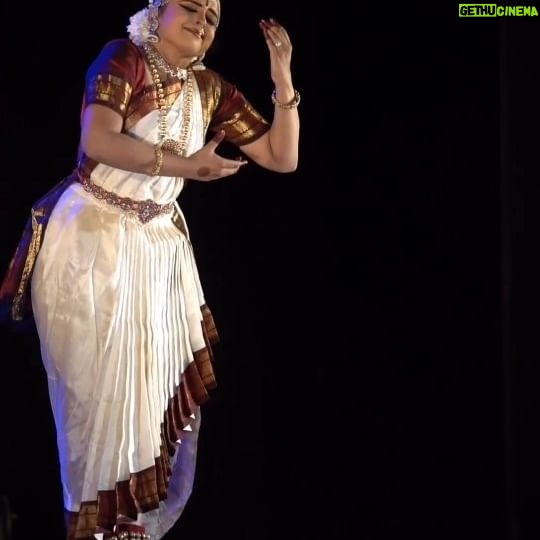 Chandana Ananthakrishna - 22.9K Likes - Jagadodaharana - A playful performance of Yashoda & Krishna by @chandana_ananthakrishna on her Rangapravesha
Nattuvangam - Guru @soundaryasrivathsa