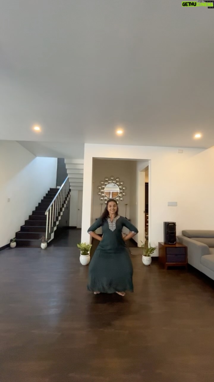 Chandana Ananthakrishna - 38.1K Likes - My strength , my happiness , my cure , my everything .
Happy international dance day
Ps: an impromptu before shooting . Just felt like dancing to this jathi 😊