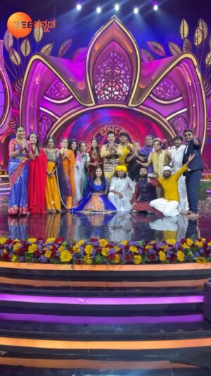 Chandana Ananthakrishna Instagram - ಚನ್ನಪ್ಪ ಗೌಡ್ರು-ಚನ್ನಪ್ಪ ಗೌಡ್ತಿಯರ ಸ್ಟೇಜ್ ಫೈಟ್!
 #BharjariBachelors #ZKReels #ZeeOnTheGoReels #ZeeKannada #BayasidaBaagiluTegeyona